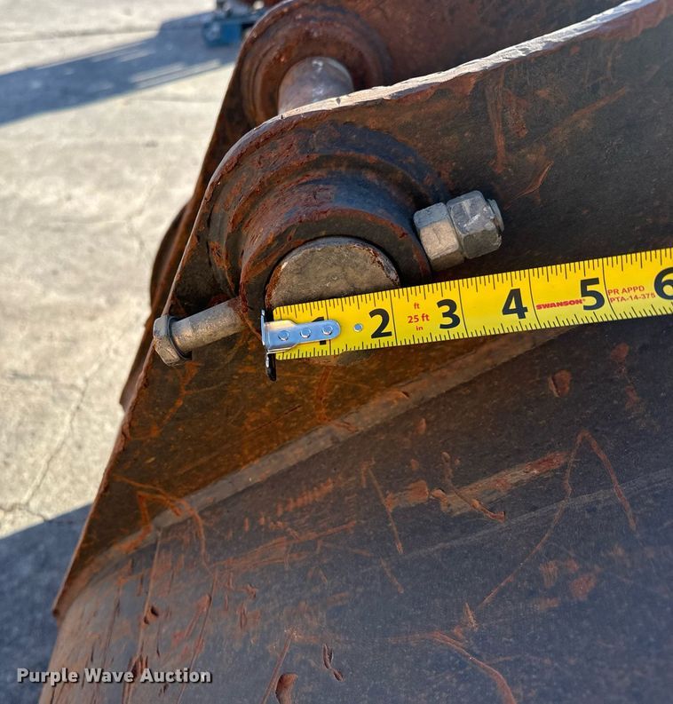 image for item LH9314 Bobcat MX6T mini excavator bucket