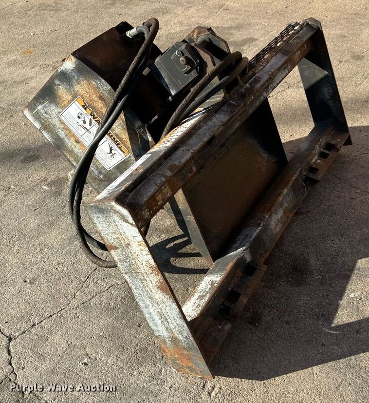 image for item LH9317 Lowe 1650E skid steer auger