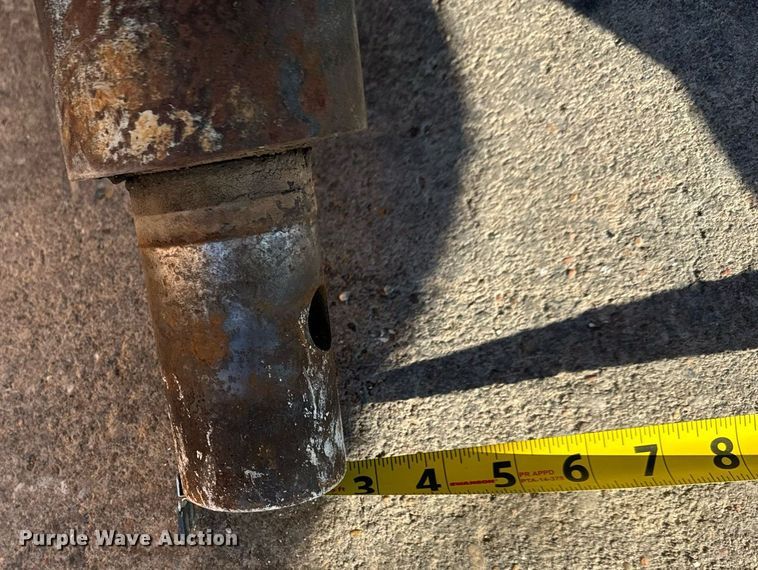 image for item LH9317 Lowe 1650E skid steer auger