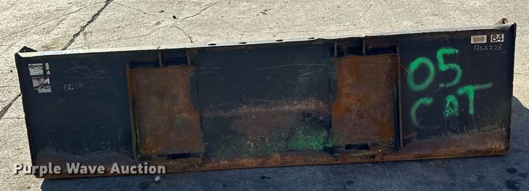 image for item LH9319 Virnig skid steer bucket