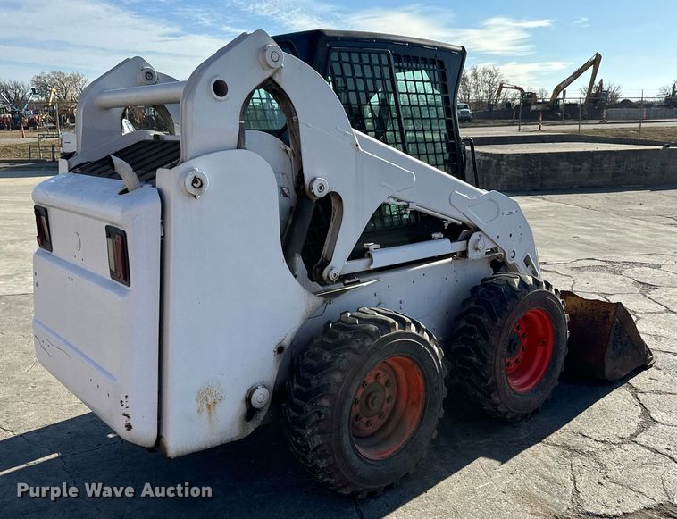 image for item LH9322 2001 Bobcat  773 skid steer loader