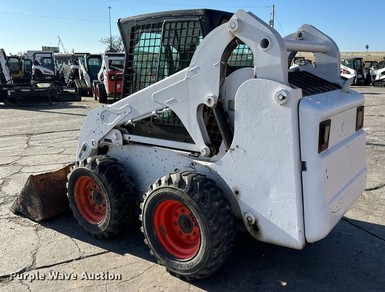 image for item LH9322 2001 Bobcat  773 skid steer loader