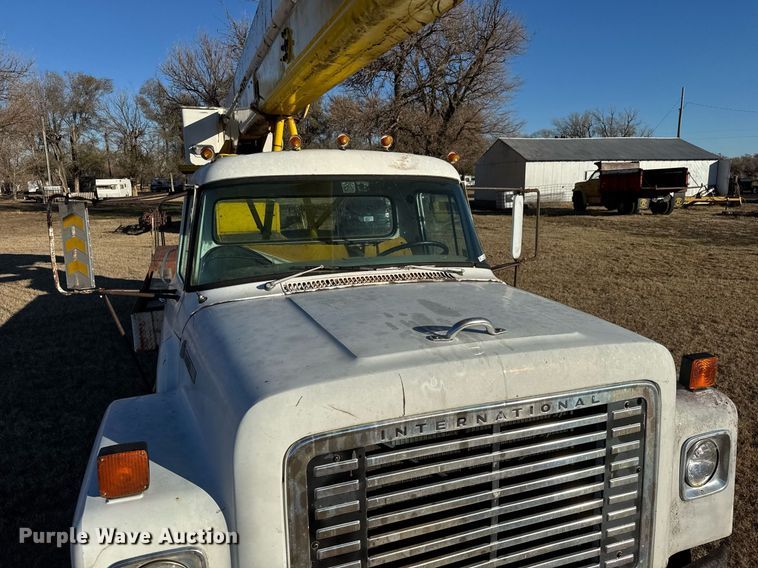 image for item LH9328 1977 International Harvester Loadstar 1700 bucket truck