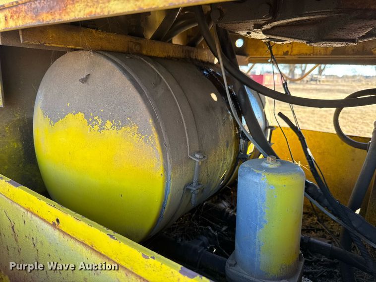 image for item LH9328 1977 International Harvester Loadstar 1700 bucket truck