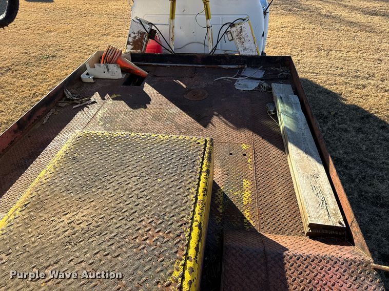 image for item LH9328 1977 International Harvester Loadstar 1700 bucket truck