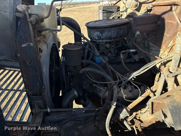 image for item LH9328 1977 International Harvester Loadstar 1700 bucket truck