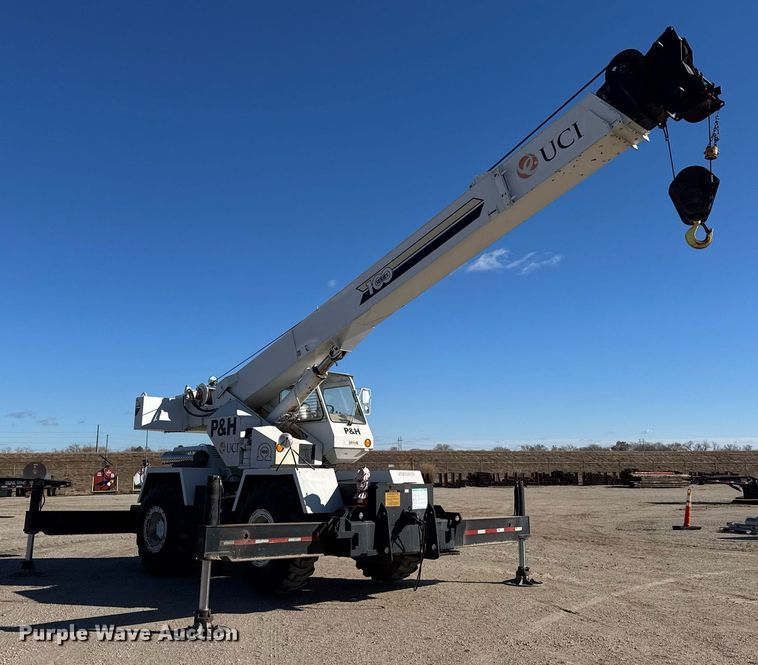 image for item LH9348 1989 P&H Century 122 crane