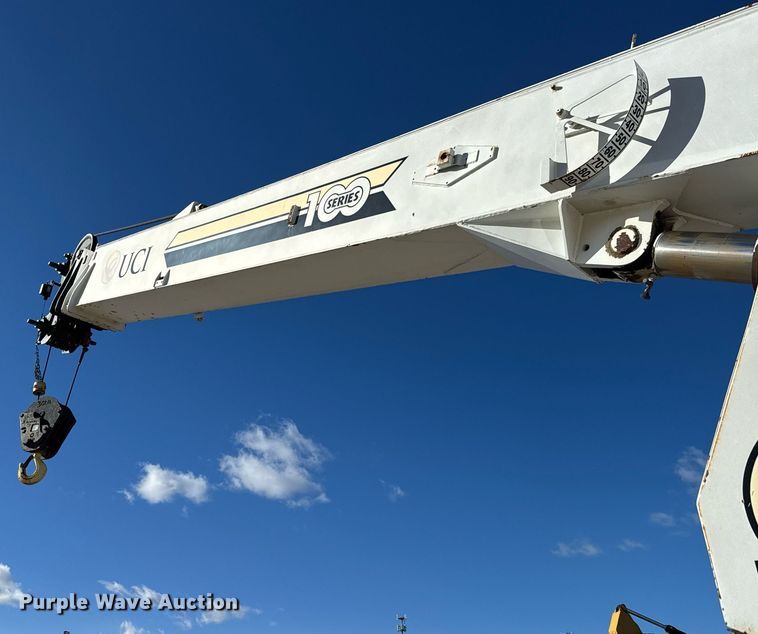 image for item LH9348 1989 P&H Century 122 crane