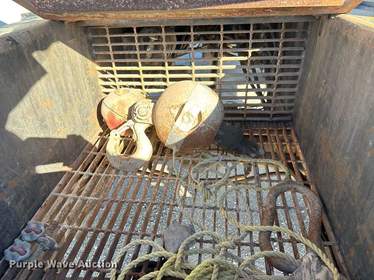 image for item LH9348 1989 P&H Century 122 crane