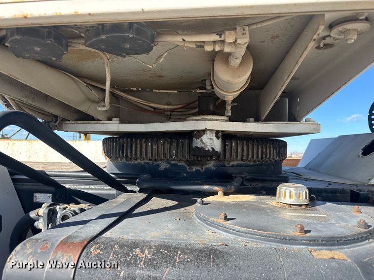 image for item LH9348 1989 P&H Century 122 crane