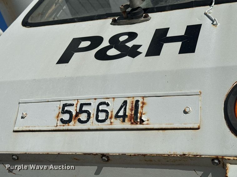 image for item LH9348 1989 P&H Century 122 crane