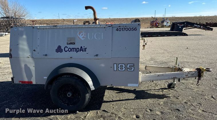 image for item LH9351 1999 CompAir LeRoi Q185DJ-E air compressor