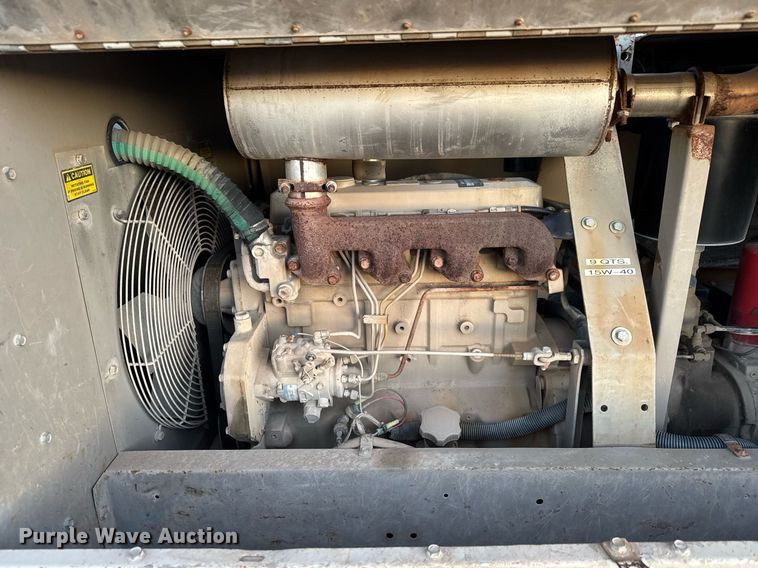 image for item LH9351 1999 CompAir LeRoi Q185DJ-E air compressor