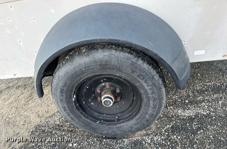 image for item LH9351 1999 CompAir LeRoi Q185DJ-E air compressor