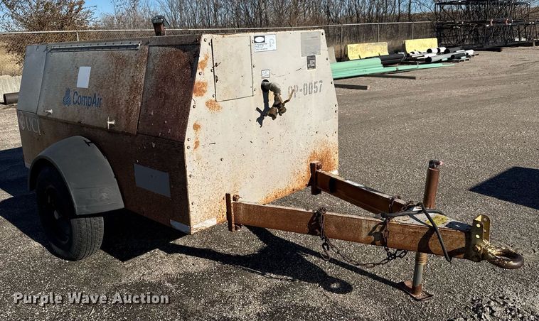 image for item LH9352 1999 CompAir LeRoi Q185DJ-E air compressor