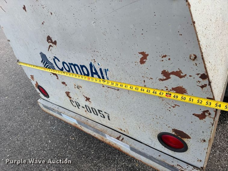 image for item LH9352 1999 CompAir LeRoi Q185DJ-E air compressor