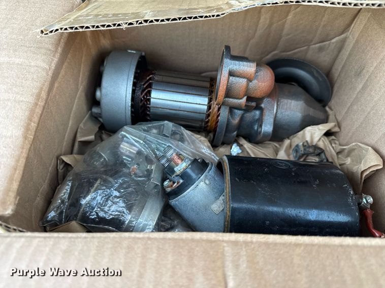 image for item LH9352 1999 CompAir LeRoi Q185DJ-E air compressor