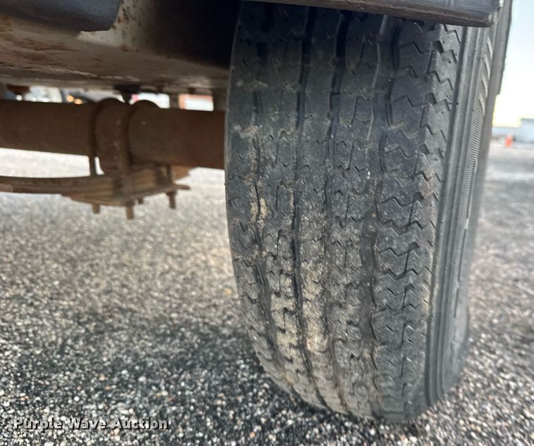 image for item LH9352 1999 CompAir LeRoi Q185DJ-E air compressor