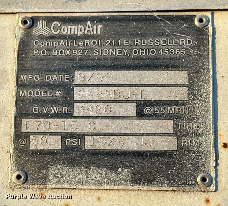 image for item LH9352 1999 CompAir LeRoi Q185DJ-E air compressor