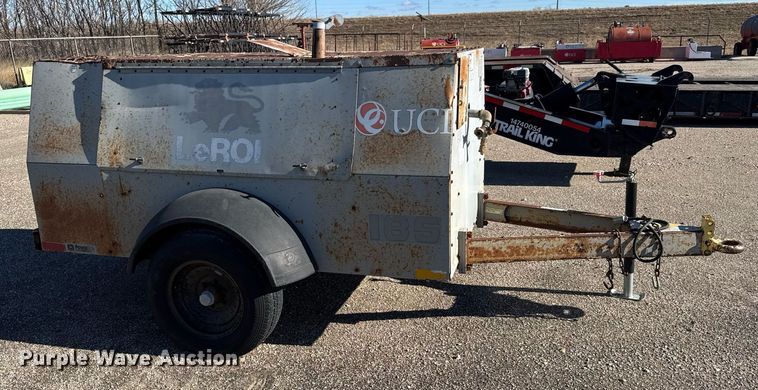 image for item LH9353 1999 CompAir LeRoi Q185DJ-E air compressor