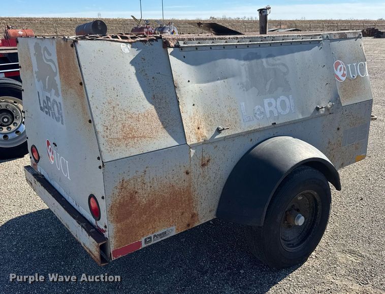 image for item LH9353 1999 CompAir LeRoi Q185DJ-E air compressor