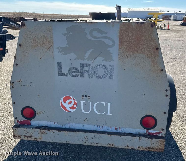 image for item LH9353 1999 CompAir LeRoi Q185DJ-E air compressor