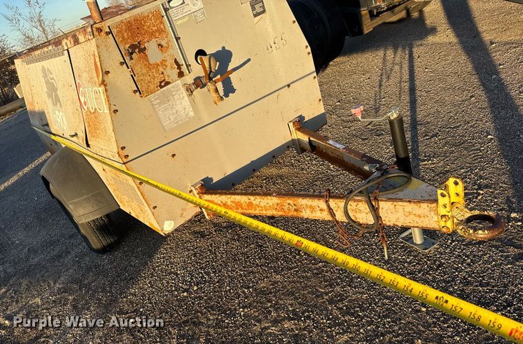 image for item LH9353 1999 CompAir LeRoi Q185DJ-E air compressor