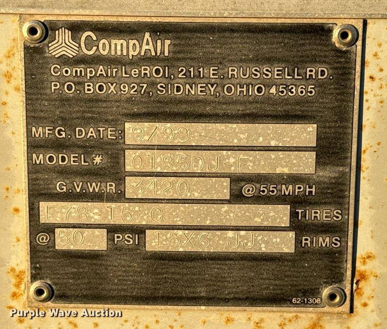 image for item LH9353 1999 CompAir LeRoi Q185DJ-E air compressor