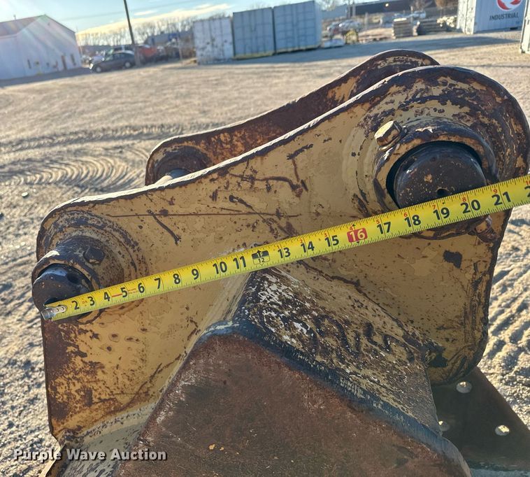 image for item LH9358 CP excavator bucket