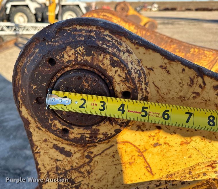 image for item LH9358 CP excavator bucket