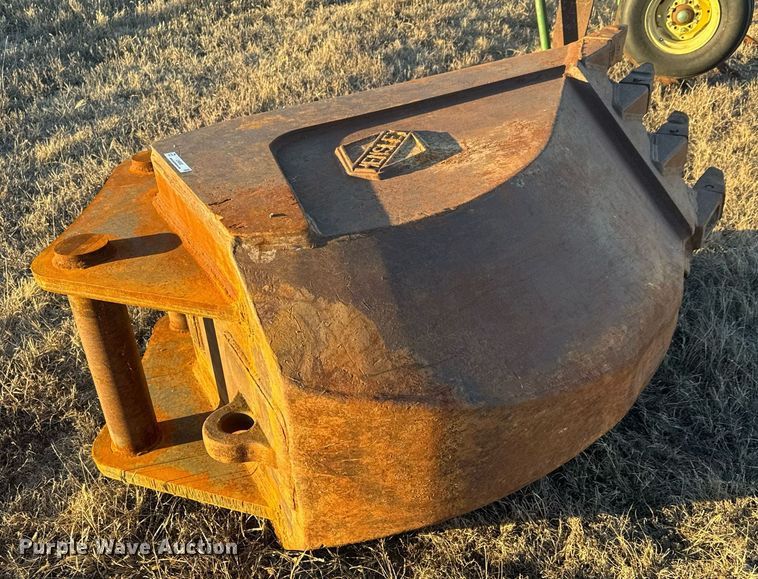 image for item LH9362 Hensley excavator bucket