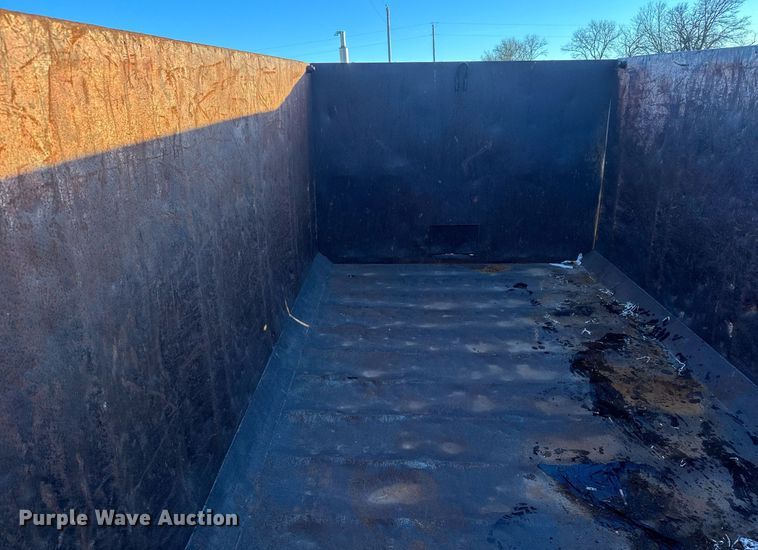 image for item LH9363 Dump bed