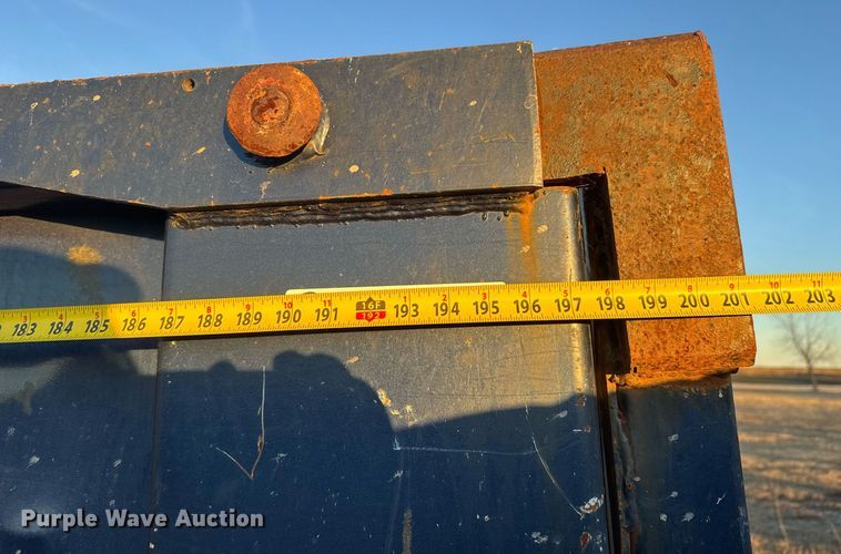 image for item LH9363 Dump bed