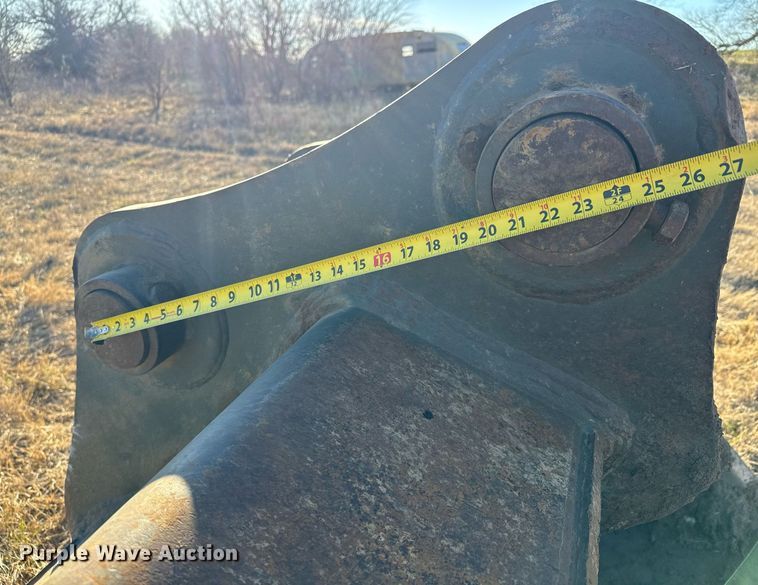 image for item LH9370 TAG excavator bucket