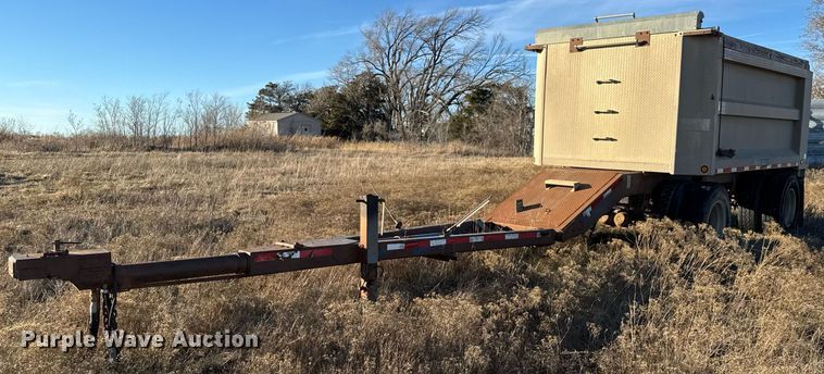 image for item LH9371 1995 Cornhusker end dump pup trailer