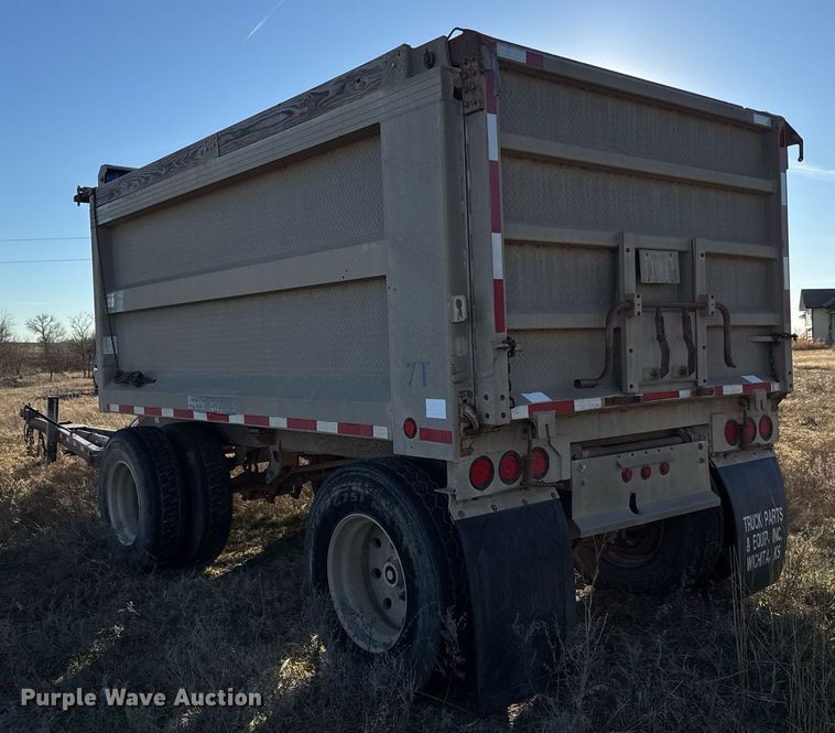 image for item LH9371 1995 Cornhusker end dump pup trailer