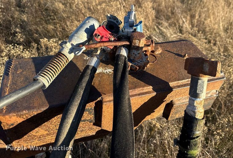 image for item LH9371 1995 Cornhusker end dump pup trailer