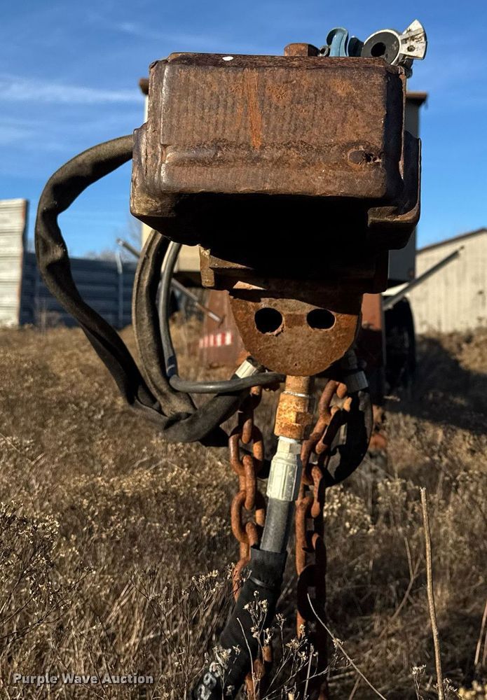 image for item LH9371 1995 Cornhusker end dump pup trailer