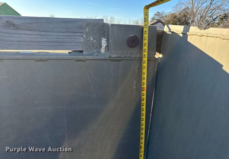 image for item LH9371 1995 Cornhusker end dump pup trailer