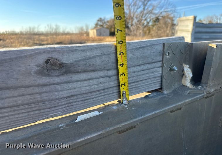 image for item LH9371 1995 Cornhusker end dump pup trailer