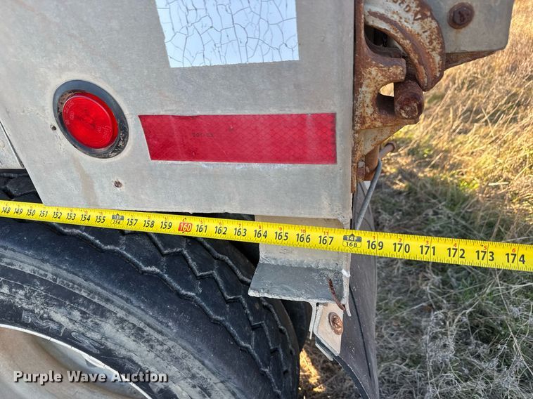 image for item LH9371 1995 Cornhusker end dump pup trailer