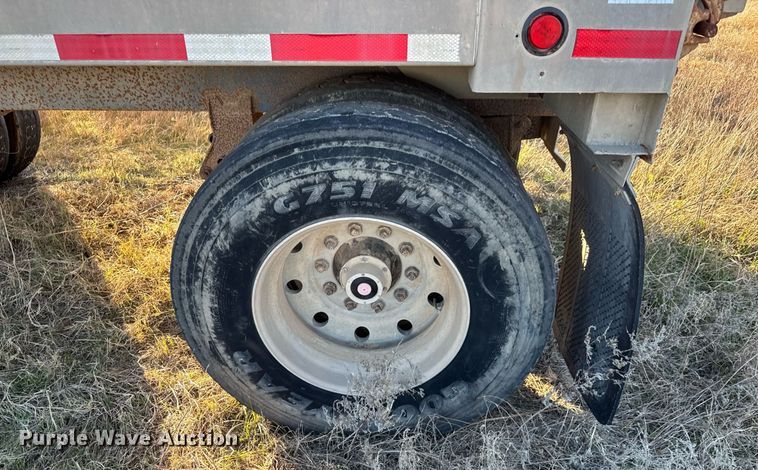 image for item LH9371 1995 Cornhusker end dump pup trailer