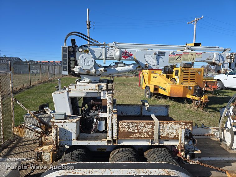 image for item LW9990 S.D.P. Inc mini digger derrick