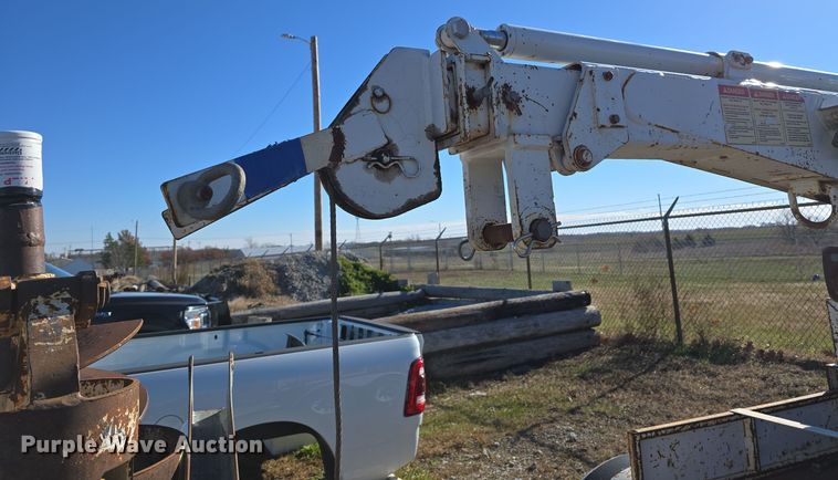 image for item LW9990 S.D.P. Inc mini digger derrick