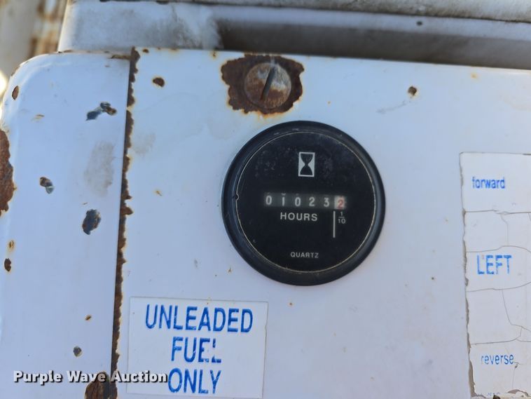 image for item LW9990 S.D.P. Inc mini digger derrick