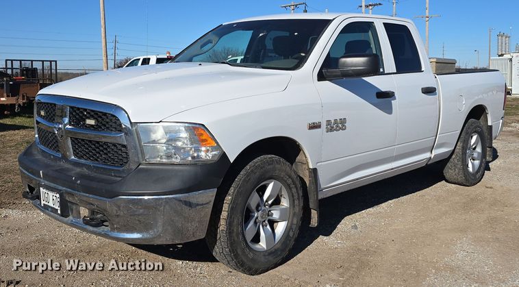 image for item LW9991 2013 Dodge Ram 1500 Quad Cab pickup truck