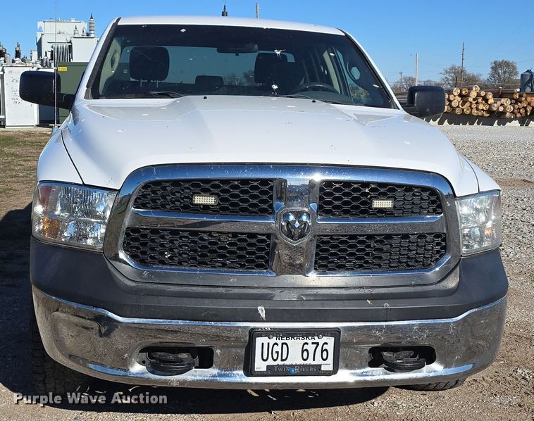 image for item LW9991 2013 Dodge Ram 1500 Quad Cab pickup truck