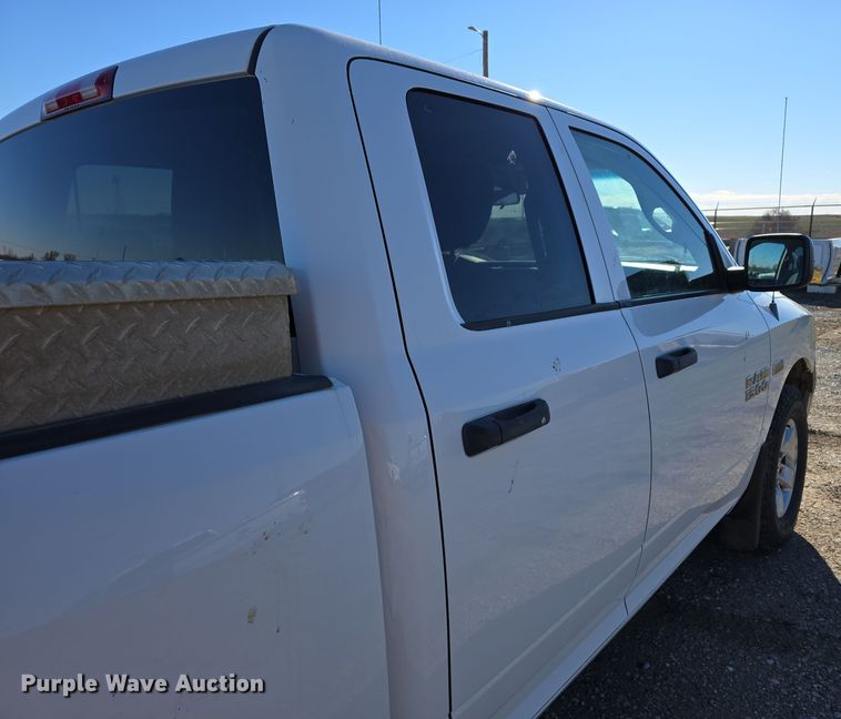 image for item LW9991 2013 Dodge Ram 1500 Quad Cab pickup truck