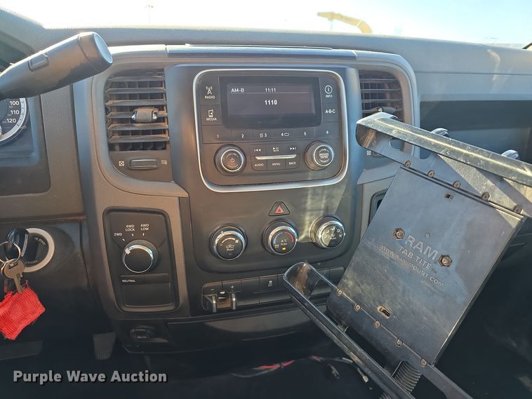 image for item LW9991 2013 Dodge Ram 1500 Quad Cab pickup truck