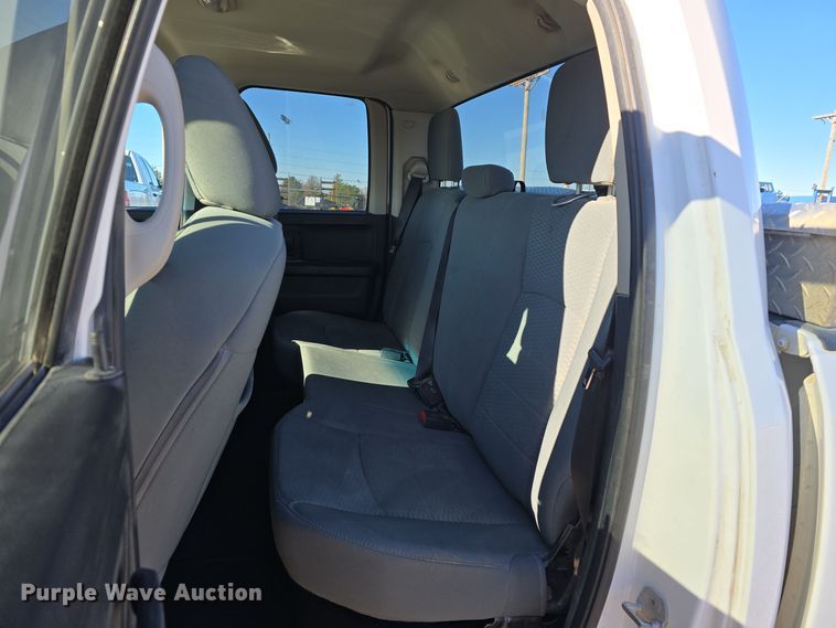 image for item LW9991 2013 Dodge Ram 1500 Quad Cab pickup truck